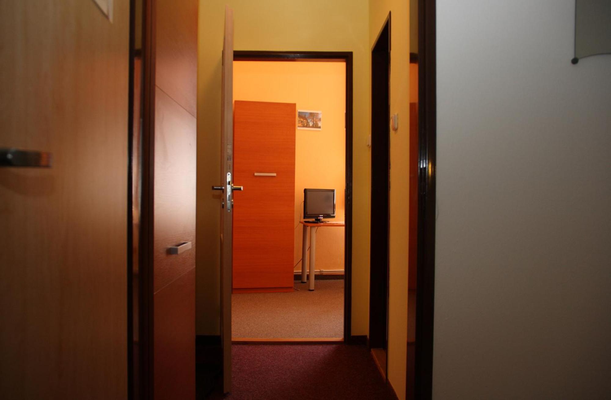 Penzion Česká Koruna Cáslav Exterior foto