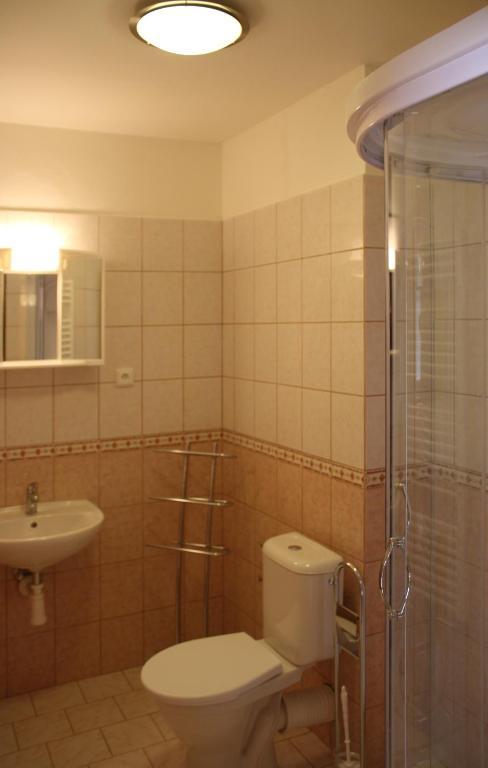 Penzion Česká Koruna Cáslav Quarto foto