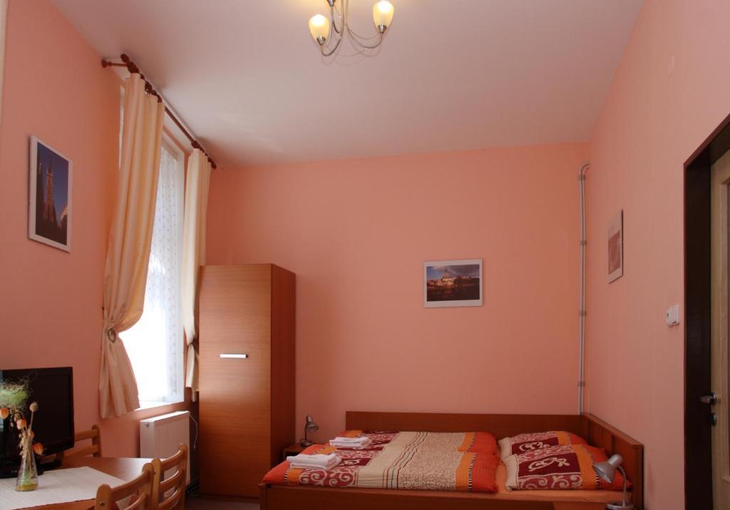 Penzion Česká Koruna Cáslav Quarto foto